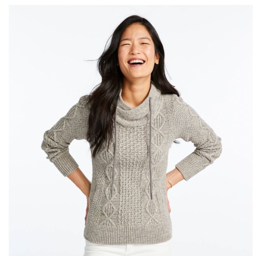 Women’s Ll Bean signature cotton funnel neck sweater size medium grey marled.